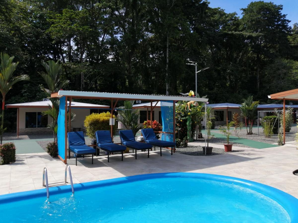 Puerto Vargas lodge Cahuita Exterior foto