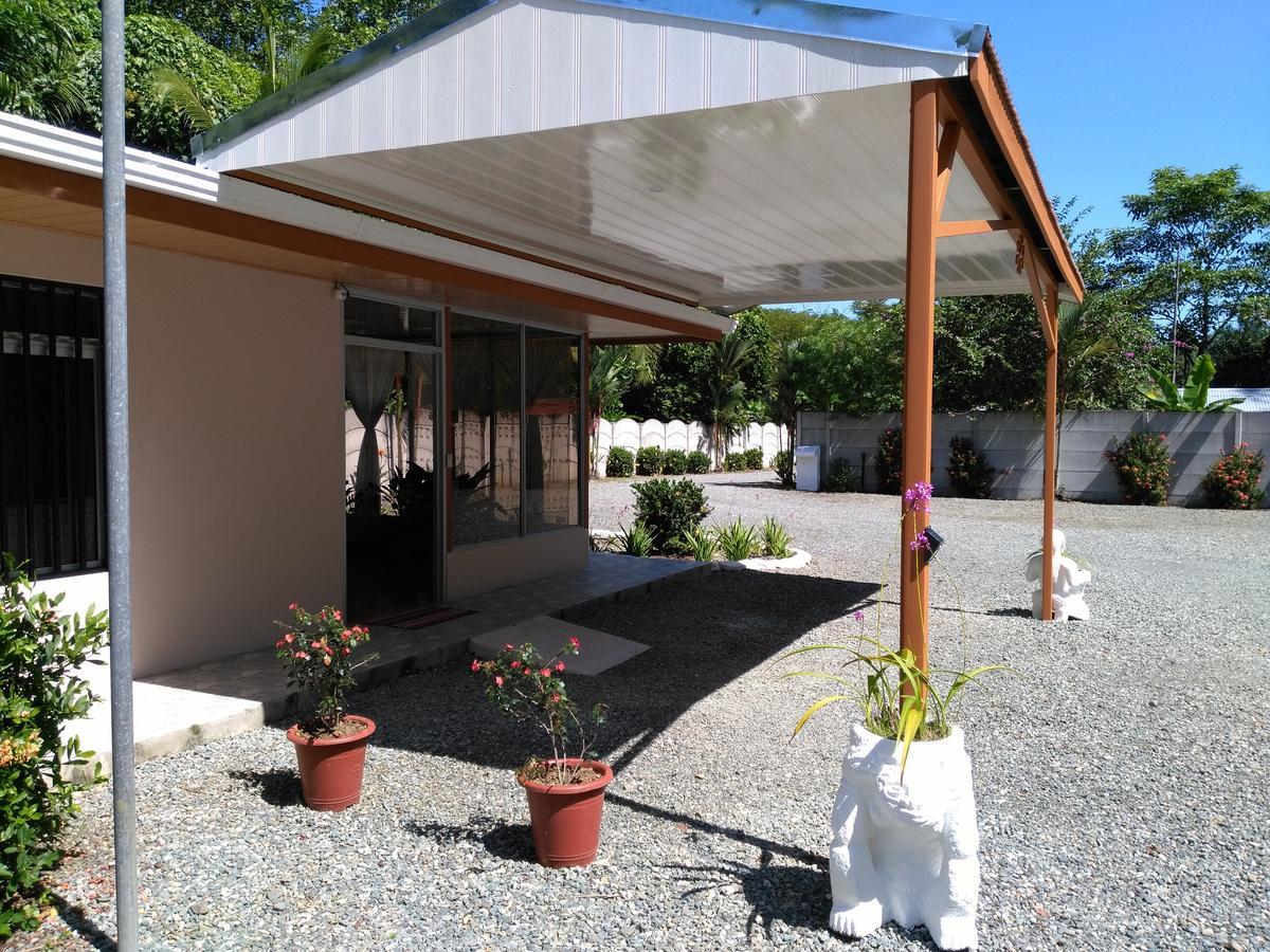 Puerto Vargas lodge Cahuita Exterior foto