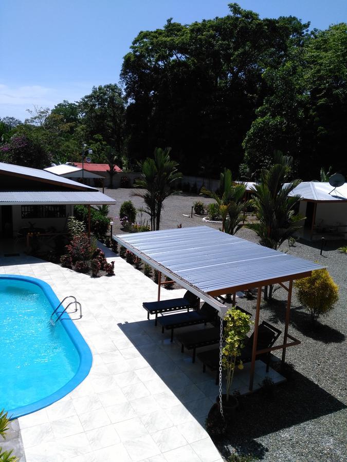 Puerto Vargas lodge Cahuita Exterior foto